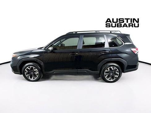 Used 2025 Subaru Forester Premium w/ Convenience Package #1 image 4