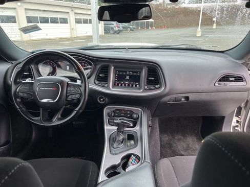 Used 2020 Dodge Challenger R/T image 10