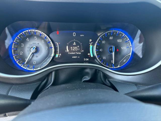 Certified 2024 Chrysler Pacifica Touring-L FWD image 20