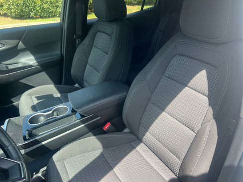 Used 2025 Chevrolet Equinox LT image 22