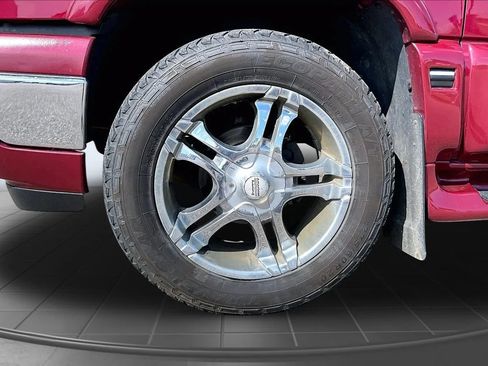 Used 2005 Chevrolet Avalanche Z71 w/ Sun And Sound Package AWD/4WD image 36