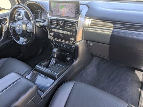 Used 2022 Lexus GX 460 Premium w/ Premium Package image 34