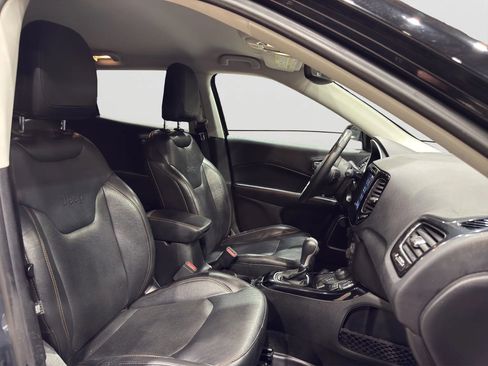 Used 2018 Jeep Compass Limited image 39