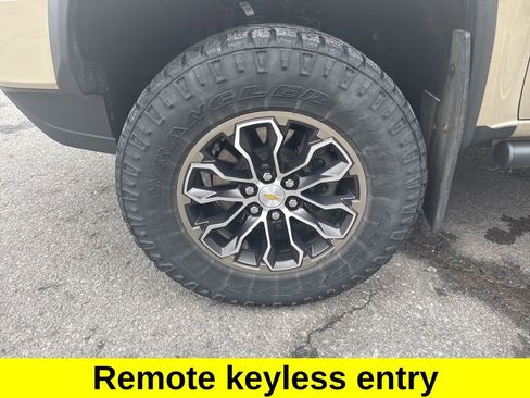 Used 2022 Chevrolet Colorado ZR2 image 10