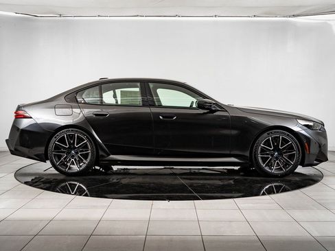 New 2026 BMW M5 w/ Executive Package AWD/4WD image 5