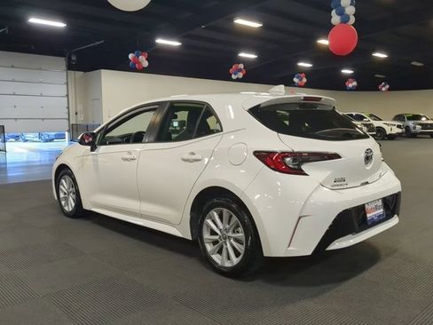 Used 2025 Toyota Corolla SE image 6