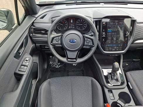 Certified 2025 Subaru Forester Premium AWD/4WD image 11
