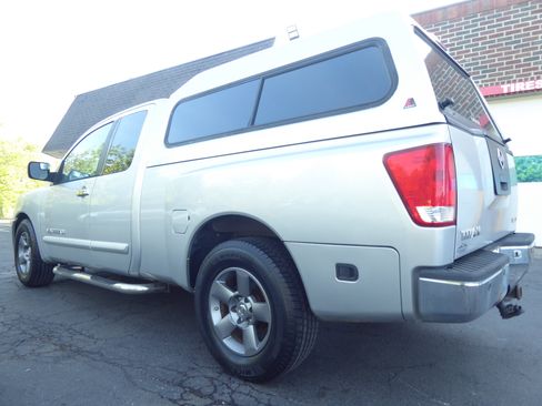 Used 2005 Nissan Titan SE RWD image 19