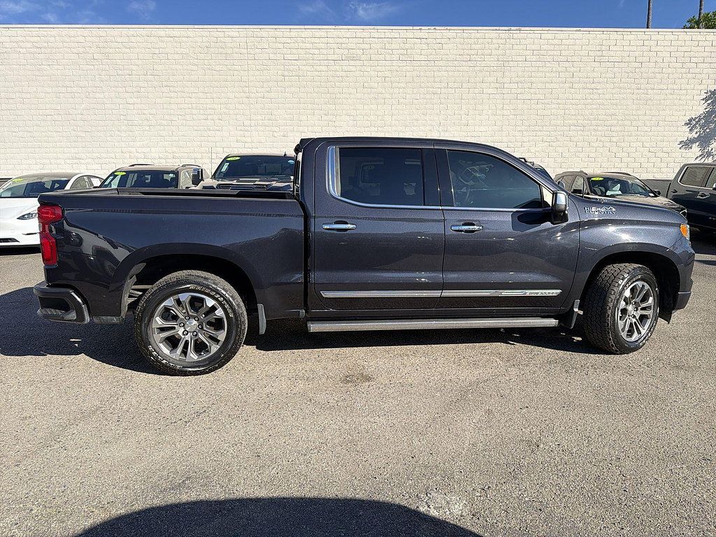 Used 2023 Chevrolet Silverado 1500 High Country w/ Technology Package AWD/4WD image 4