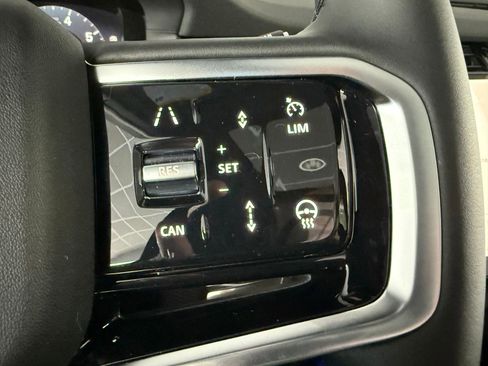 New 2026 Land Rover Discovery Sport Landmark AWD/4WD image 17