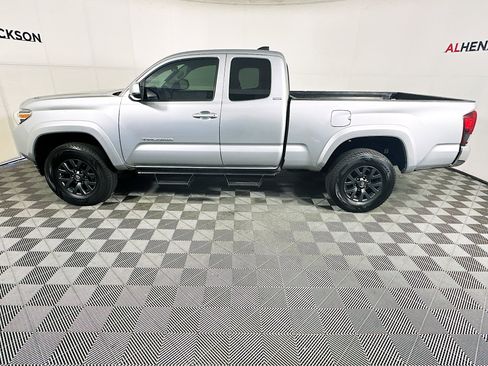 Used 2023 Toyota Tacoma SR5 w/ SR5 Appearance Package image 6
