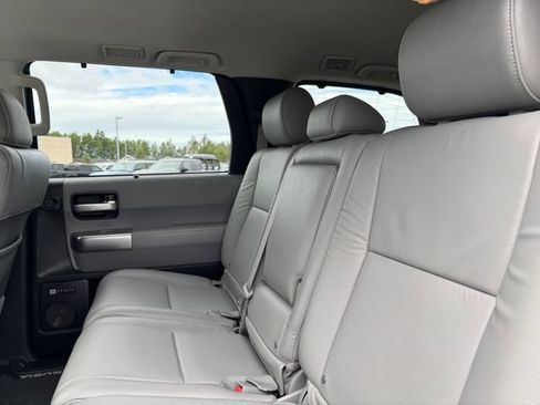Used 2021 Toyota Sequoia Limited w/ Safety & Convenience Package AWD/4WD image 22