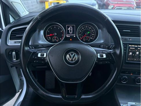 Used 2017 Volkswagen Golf Alltrack SE AWD/4WD image 15