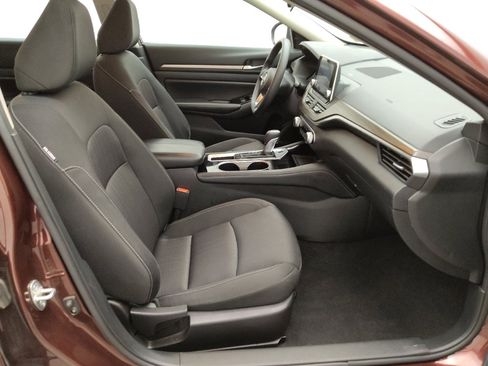 Used 2023 Nissan Altima 2.5 SV image 21