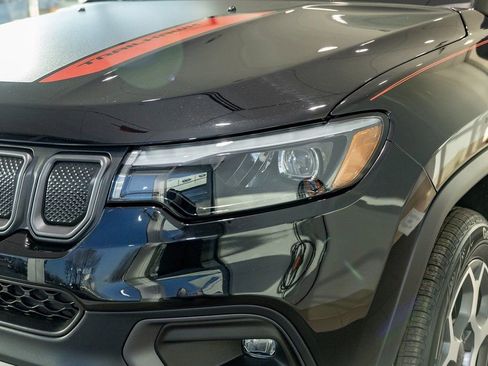 Used 2022 Jeep Compass Trailhawk w/ Trailhawk Elite Group image 8