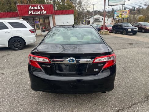 Used 2012 Toyota Camry XLE w/ Leather Pkg image 7