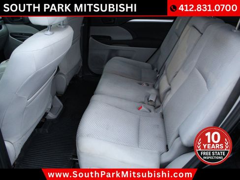 Used 2019 Toyota Highlander LE image 14