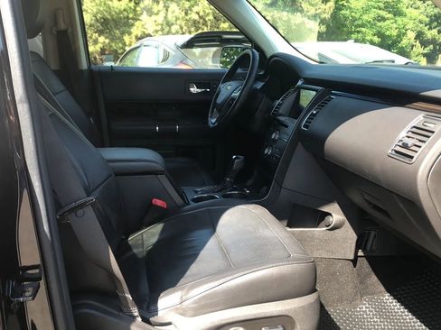 Used 2019 Ford Flex SEL w/ Equipment Group 202A AWD/4WD image 10