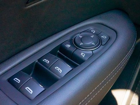 Certified 2025 Cadillac XT6 Premium Luxury w/ Technology Package image 27