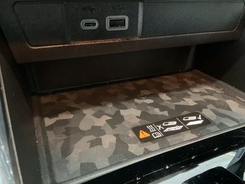 Used 2024 GMC Canyon AT4 w/ AT4 Premium Package image 13