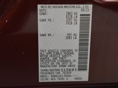 Used 2024 Nissan Altima 2.5 SV FWD image 40