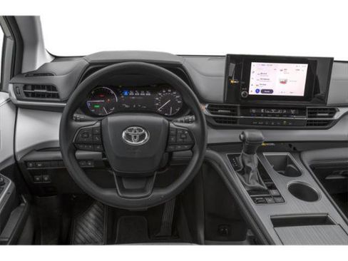 Certified 2025 Toyota Sienna LE image 6
