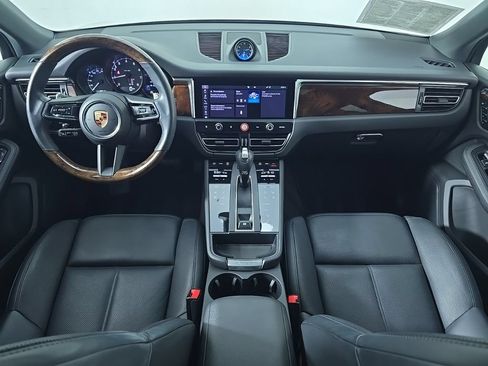 Certified 2023 Porsche Macan Turbo AWD/4WD image 30