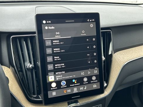 New 2026 Volvo XC60 B5 Plus w/ Protection Package Premier image 20