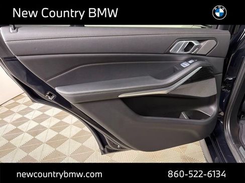 Used 2023 BMW X7 xDrive40i w/ M Sport Package AWD/4WD image 17