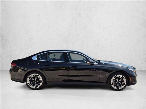 Used 2026 BMW 540i xDrive AWD/4WD image 4