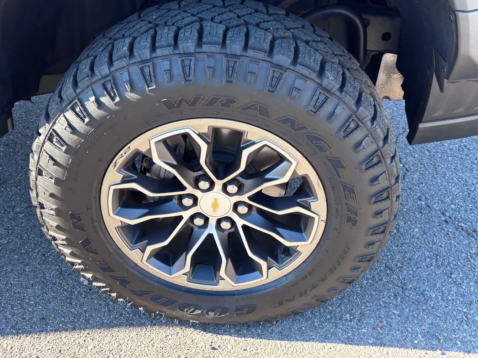 Used 2018 Chevrolet Colorado ZR2 AWD/4WD image 8
