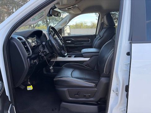 Used 2023 RAM 2500 Laramie AWD/4WD image 10