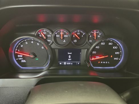 Certified 2020 Chevrolet Silverado 1500 Custom w/ Custom Value Package image 17