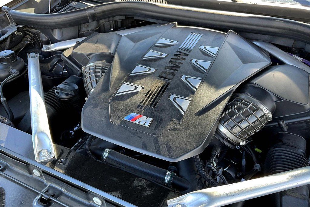 Used 2025 BMW X5 M60i AWD/4WD image 31