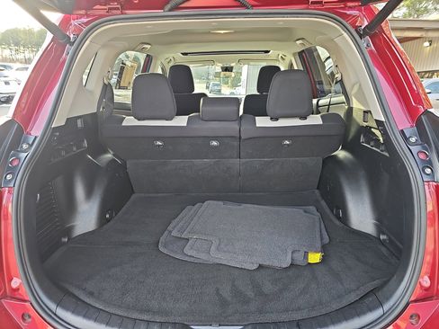 Used 2018 Toyota RAV4 XLE image 14
