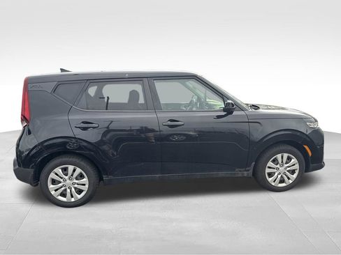 Used 2020 Kia Soul LX FWD image 2