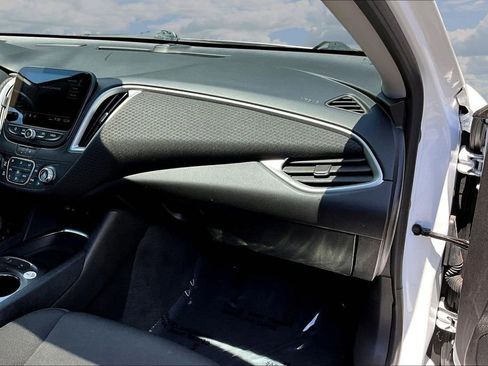 Used 2024 Chevrolet Malibu LT FWD image 28