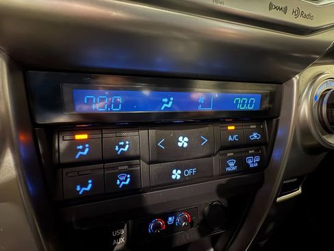 Used 2017 Toyota 4Runner Limited w/ Four Season Floor Mat Package AWD/4WD image 23