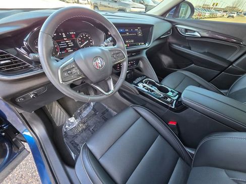 Used 2023 Buick Envision Essence image 17