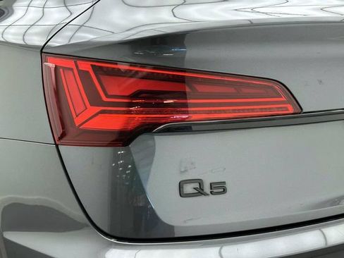 Used 2023 Audi Q5 2.0T Premium Plus w/ Premium Plus Package AWD/4WD image 7