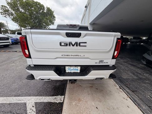 Used 2024 GMC Sierra 1500 Denali Ultimate AWD/4WD image 7
