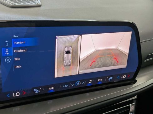 New 2026 Chevrolet Traverse LT w/ Enhanced Driving Package image 28