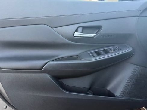 New 2026 Nissan Sentra SV w/ SV Convenience Package FWD image 9