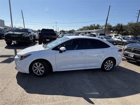 Certified 2024 Toyota Corolla LE image 8