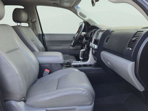 Used 2015 Toyota Sequoia Limited RWD image 21