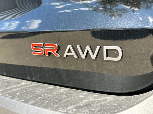 New 2026 Nissan Kicks SR w/ Cold Weather Package AWD/4WD image 21