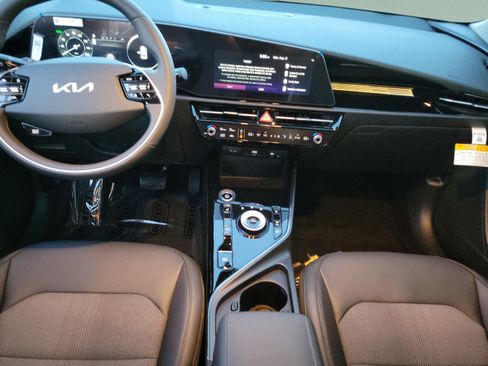 New 2026 Kia Niro Wind FWD image 12
