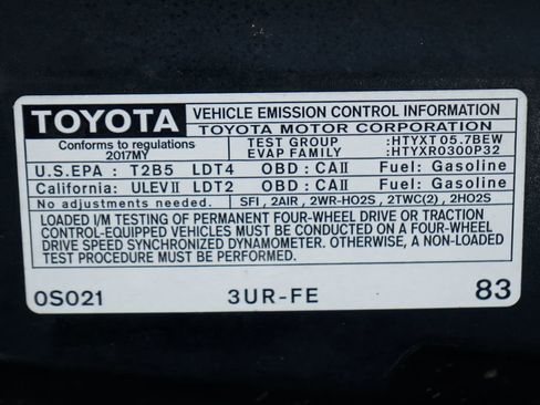 Used 2017 Toyota Tundra SR5 w/ TRD Off Road Package image 15