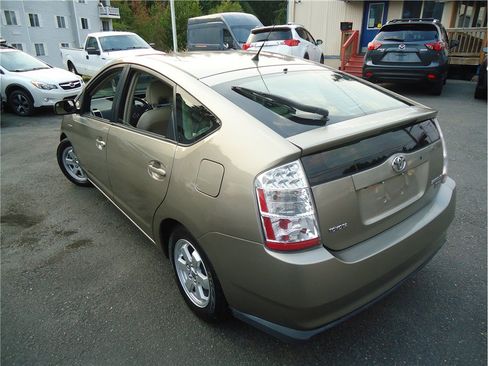Used 2007 Toyota Prius w/ Pkg 6 FWD image 8