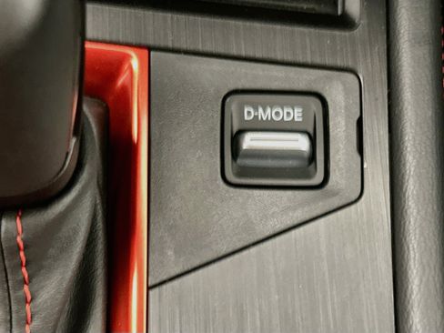 Used 2026 Nissan Kicks SR w/ Cold Weather Package FWD image 25